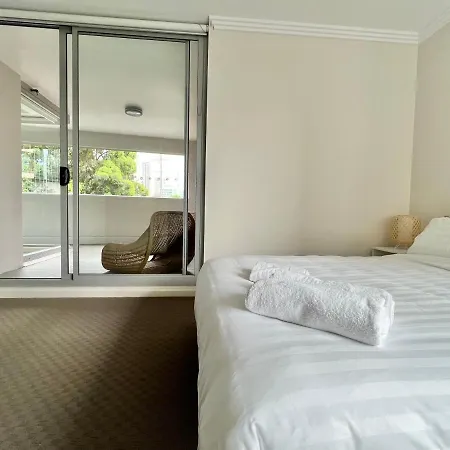 Charming One-Bed Apt In The Heart Of Parramatta Sydney Exterior photo